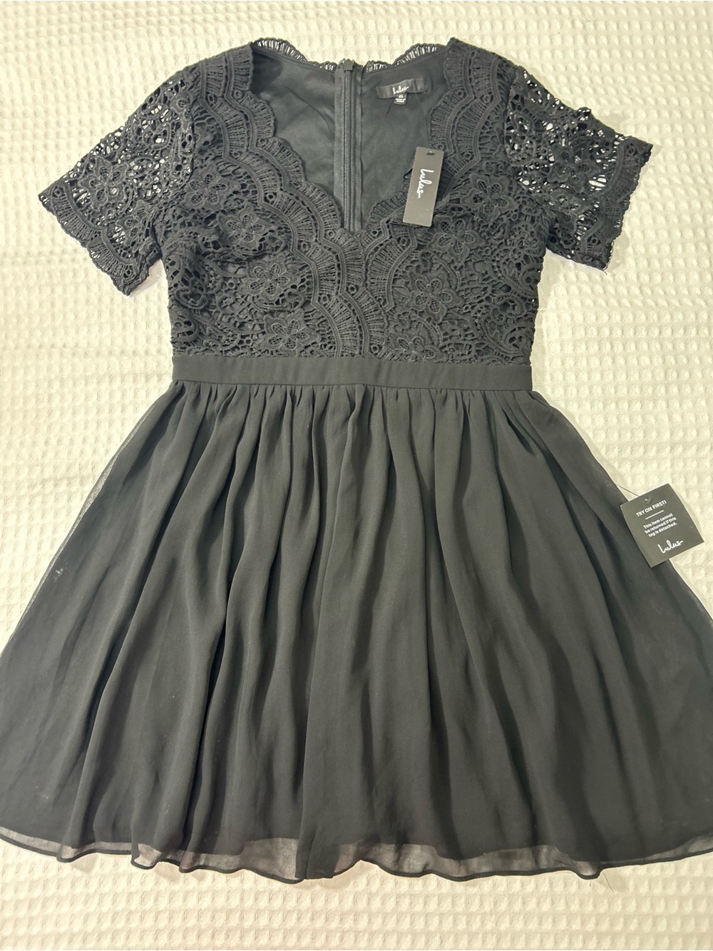Lulu's Black Lace Bodice Chiffon Cocktail Dress